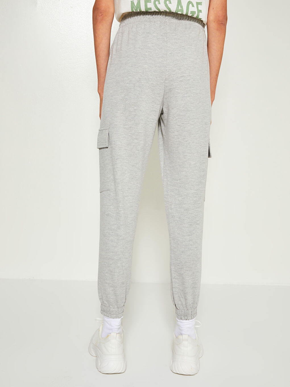 LC Waikiki Elastic Waist Regular Pocket Detailed Women's Jogger Sweatpants -W1DK15Z8-EEZ