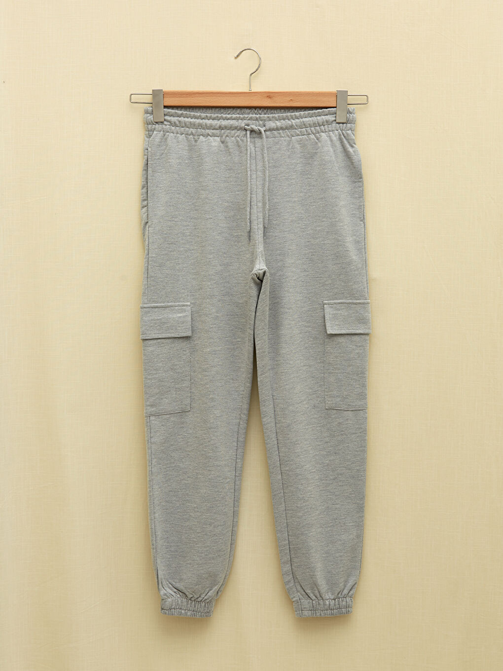 LC Waikiki Elastic Waist Regular Pocket Detailed Women's Jogger Sweatpants -W1DK15Z8-EEZ