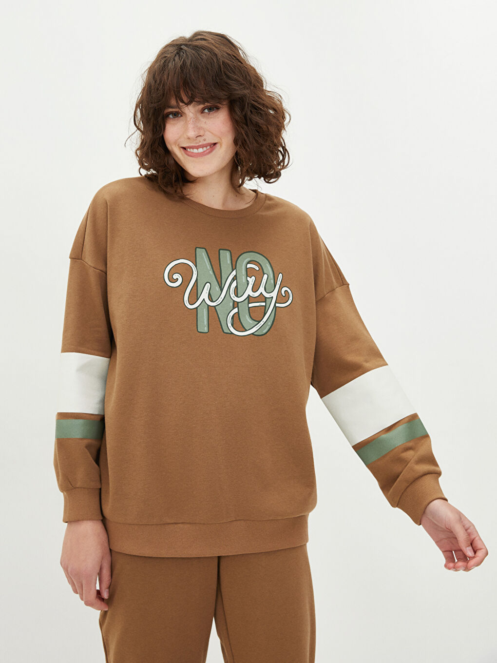 Kahverengi Bisiklet Yaka Slogan Baskılı Uzun Kollu Kadın Pijama Takımı-1