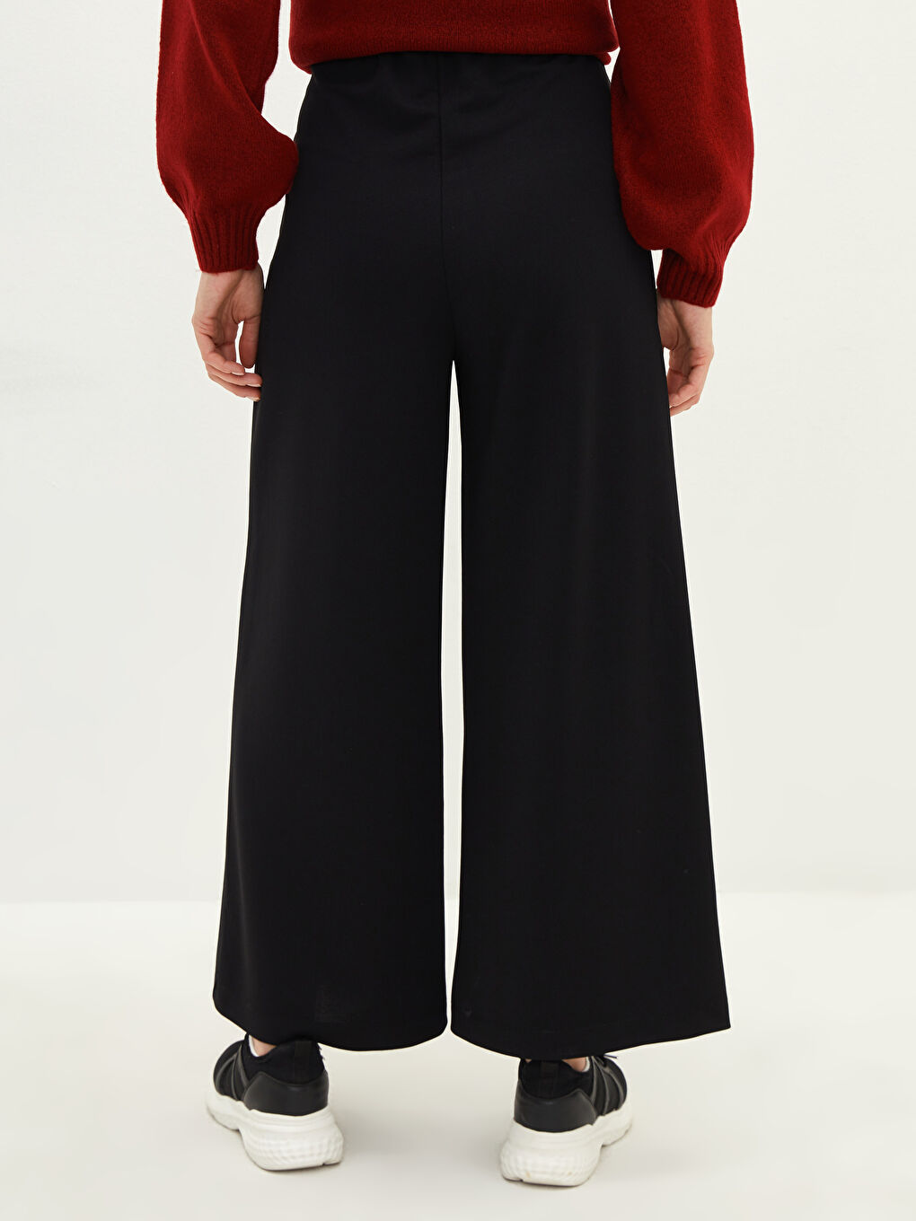Siyah Rahat Kalıp Geniş Paça Krep Kadın Palazzo Pantolon-4
