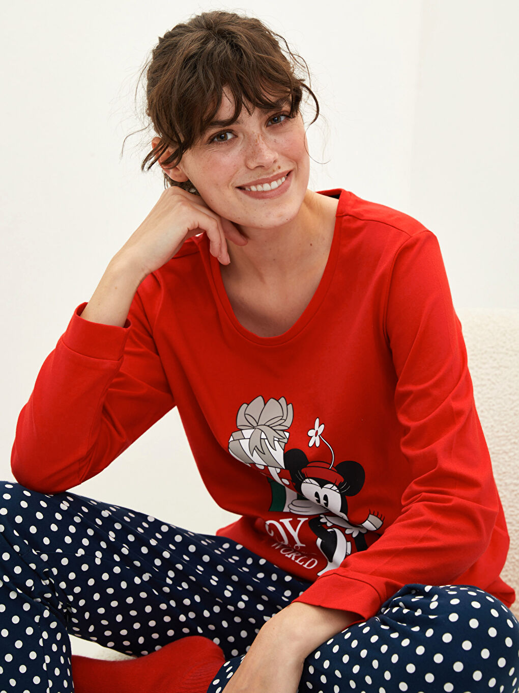 LCW DREAM Crew Neck Christmas Themed Minnie Mouse Printed Long Sleeve Cotton Women's Pajamas Set -W1DK37Z8-LSH