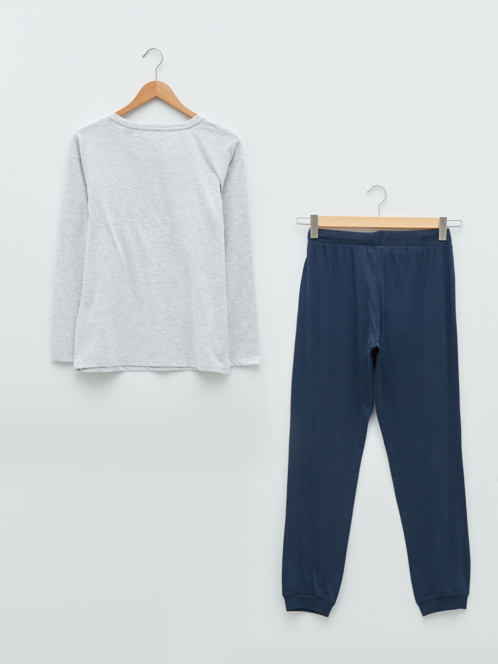 Пижамный комплект с длинным рукавом и круглым вырезом, с принтом Микки Маус, новогодняя тематика, для женщин-6