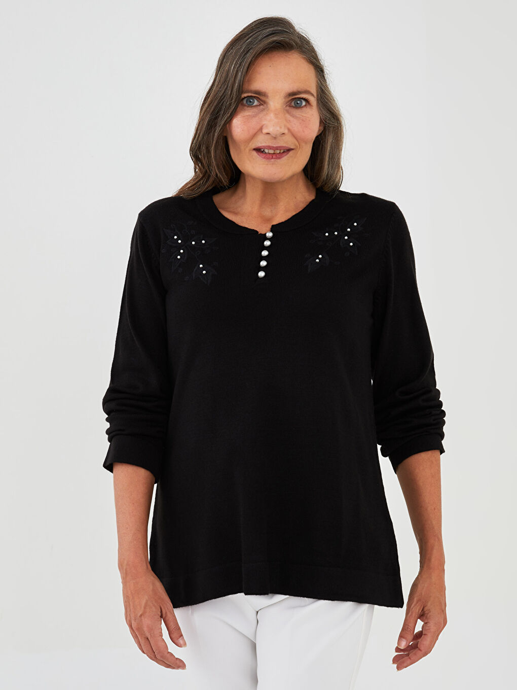 Әйелдерге арналған кестеленген трикотаж жемпір