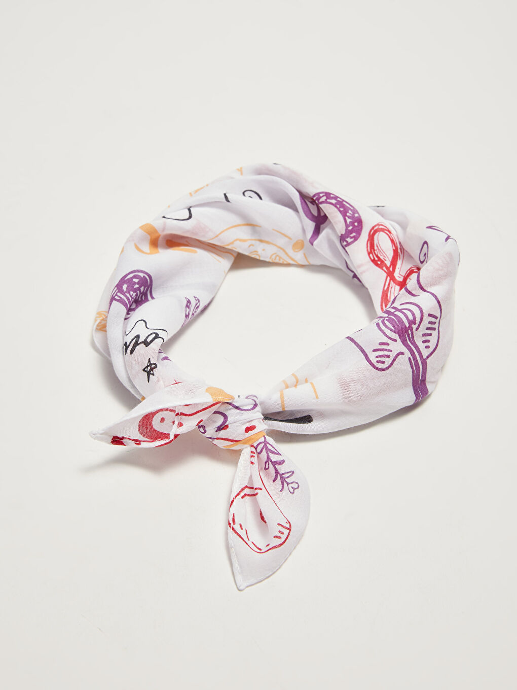Beyaz Desenli Kadın Bandana-6