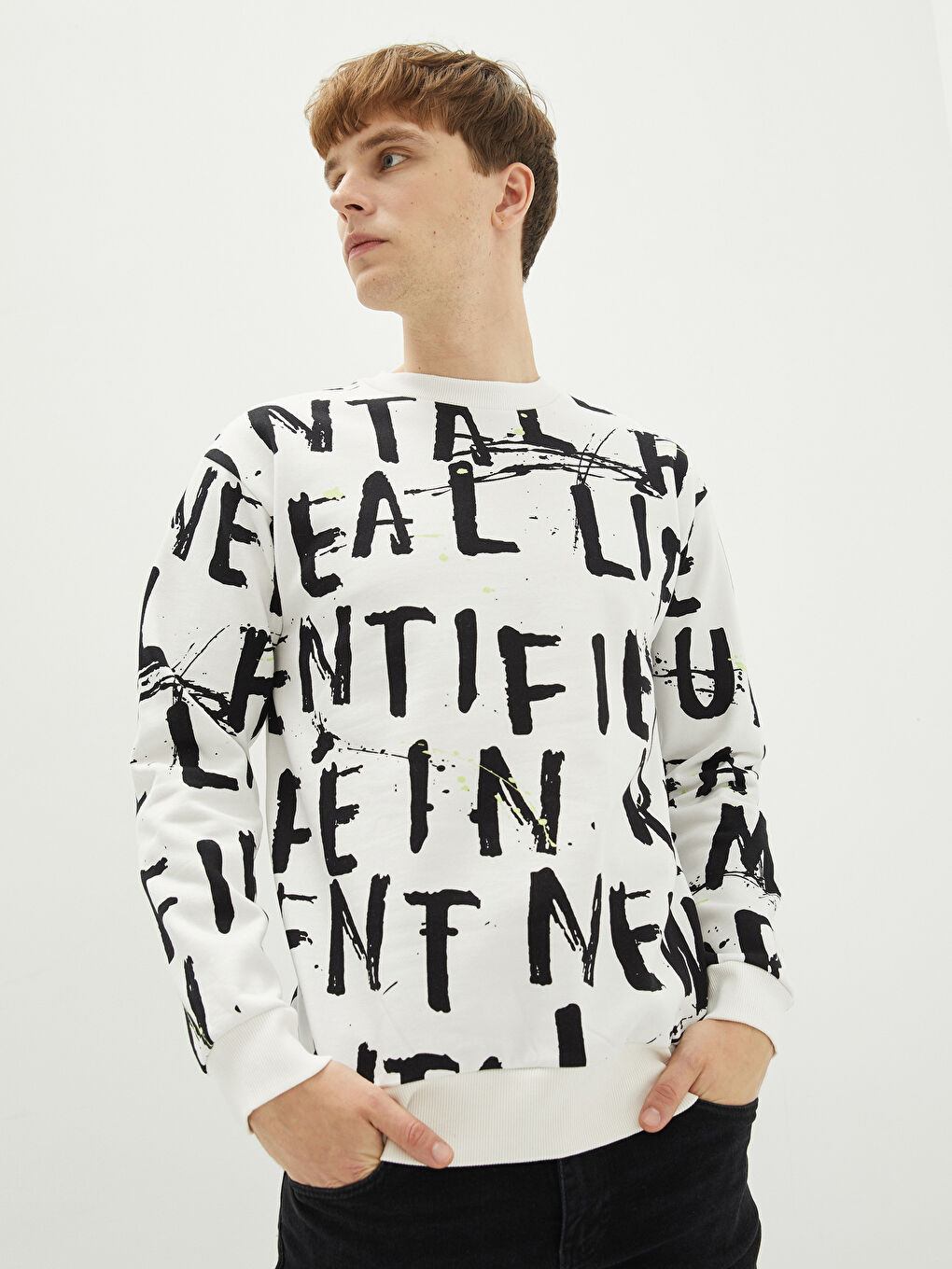 Crew Neck Long Sleeve Printed Men's Sweatshirt-1