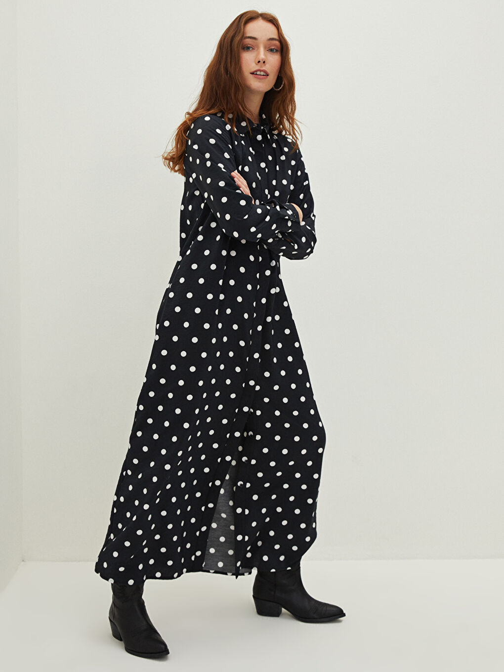 Siyah Gömlek Yaka Puantiyeli Uzun Kollu Kadın Elbise-1