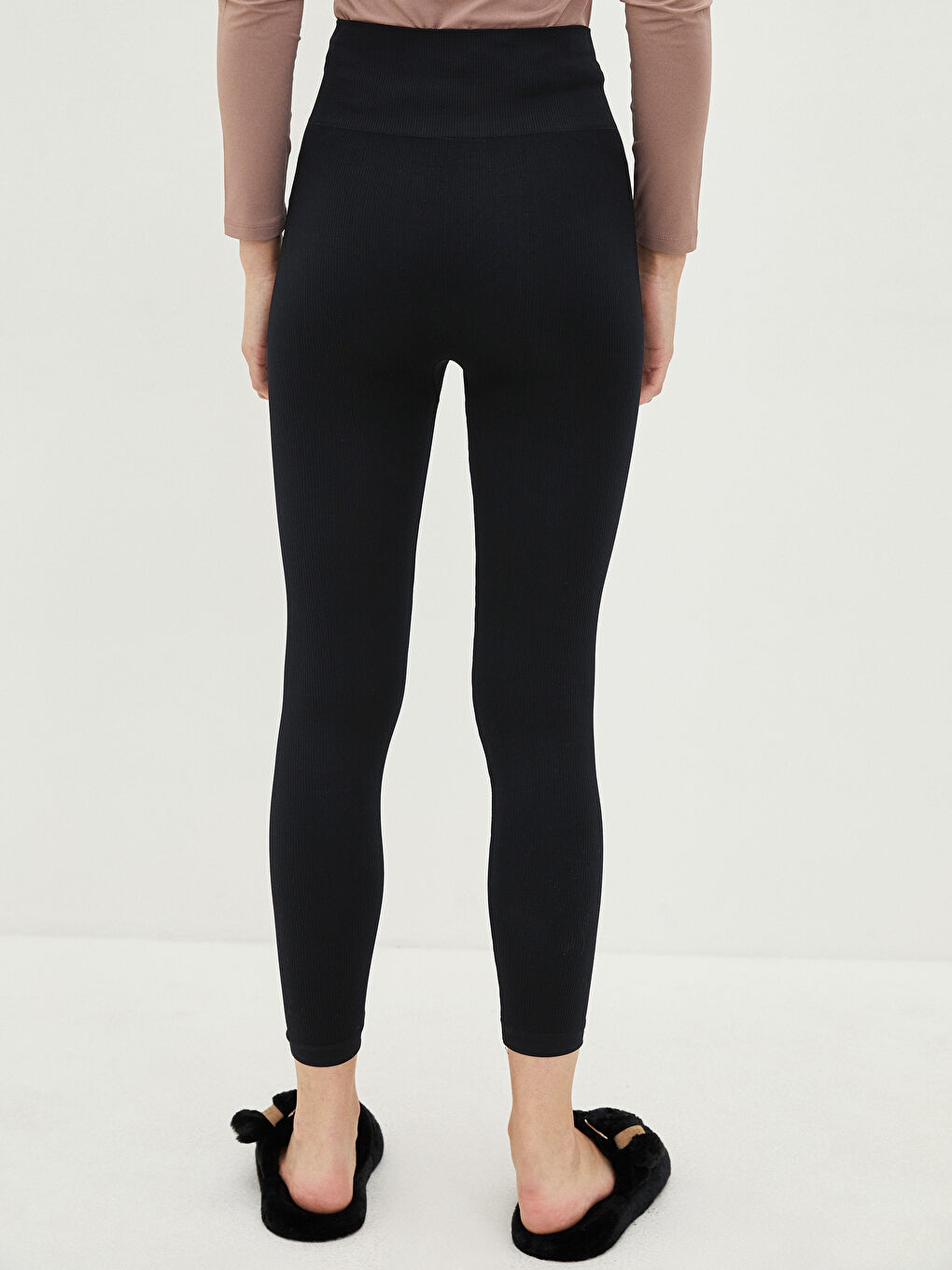 Siyah Beli Lastikli Düz İçlik-3