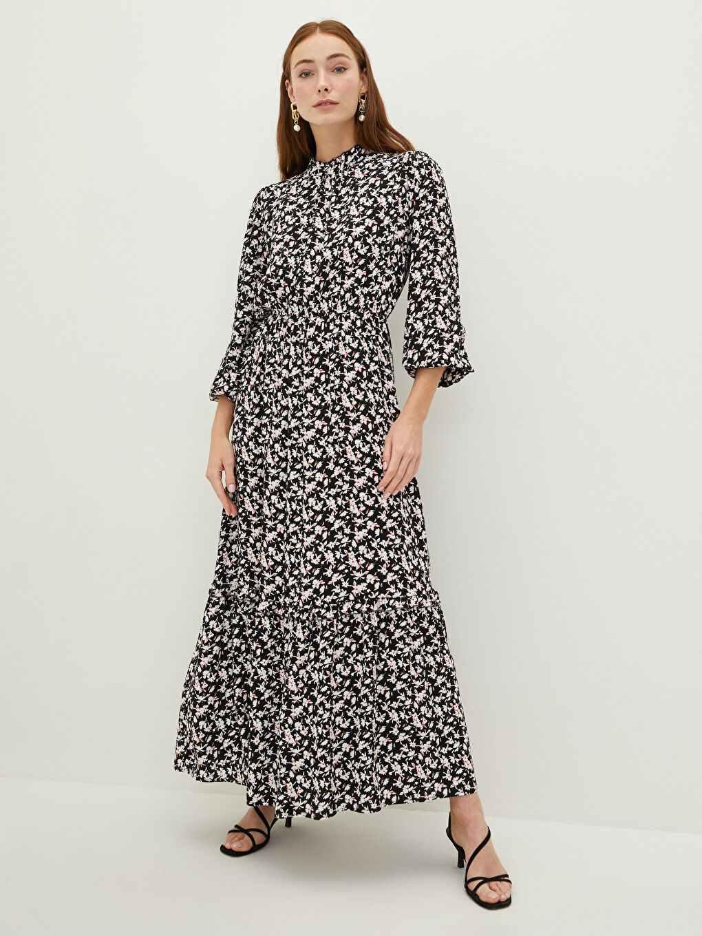 Siyah Fırfırlı Yaka Çiçekli Uzun Kollu Maroken Kadın Elbise-2