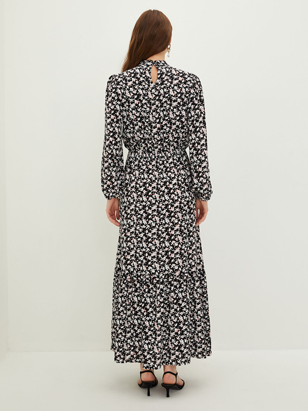 Siyah Fırfırlı Yaka Çiçekli Uzun Kollu Maroken Kadın Elbise-4