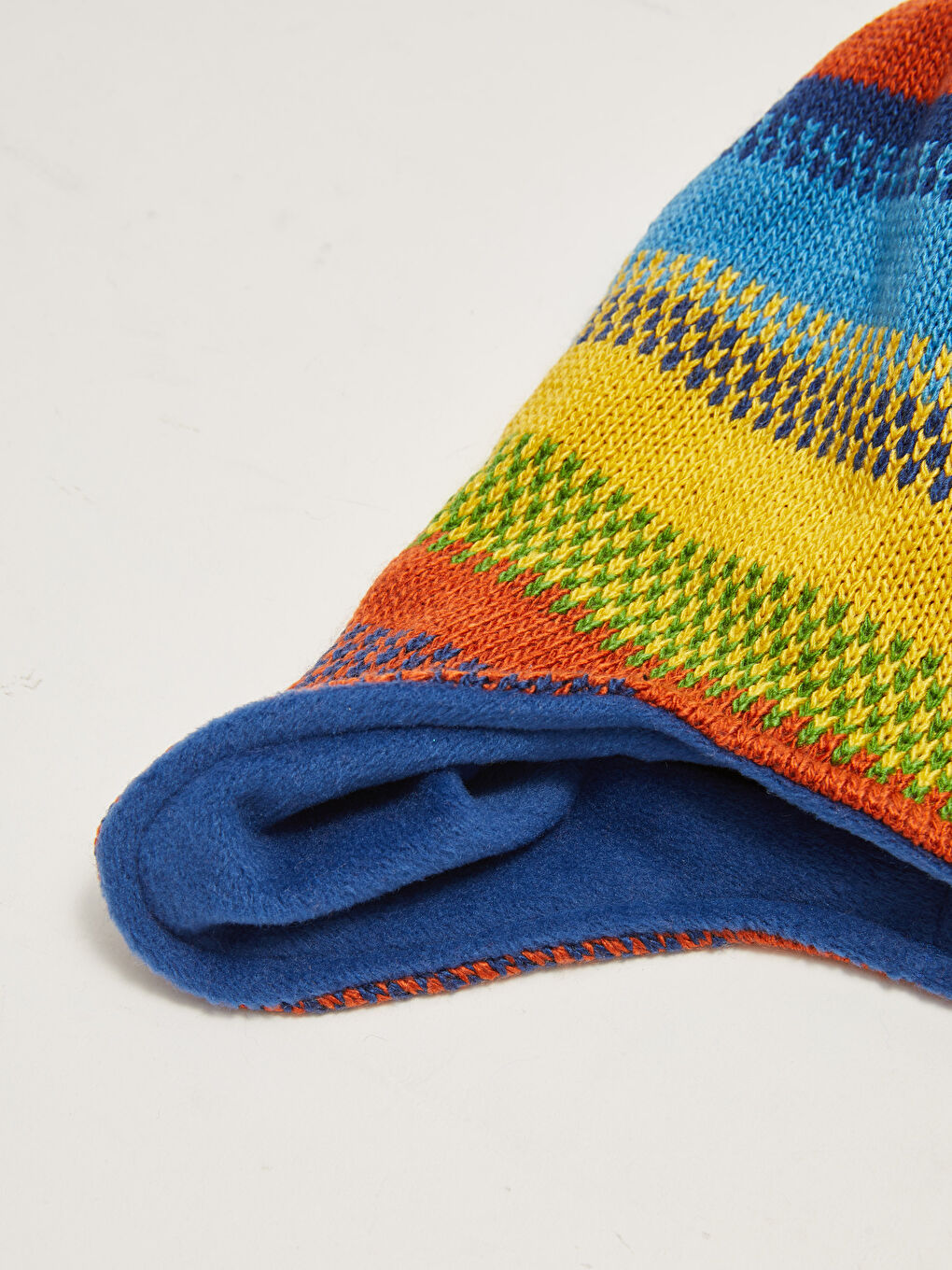 Boy Color Block Knit Beanie Gloves and Snood-4