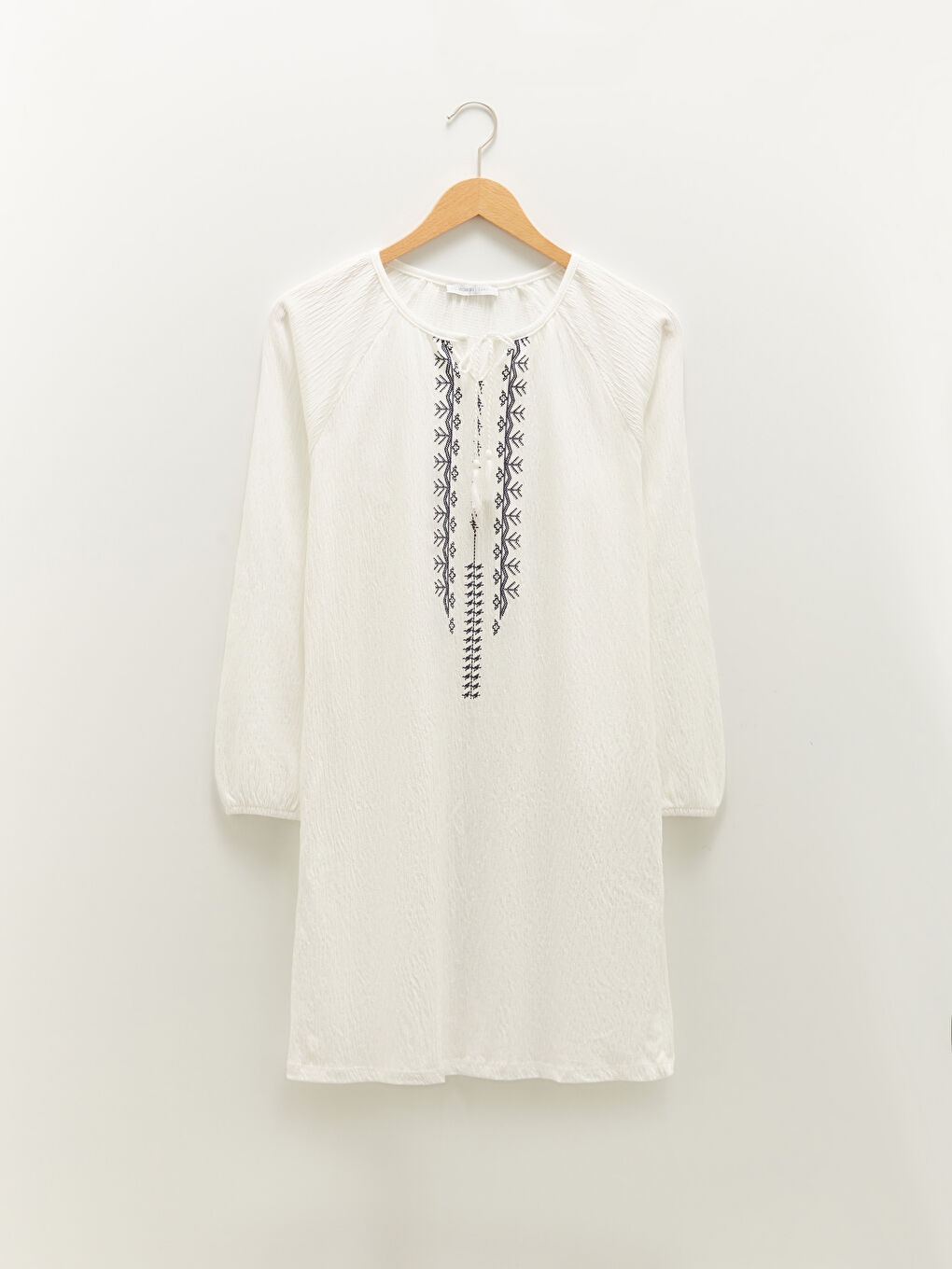 Ekru Bağlamalı Yaka Baskılı Uzun Kollu Kadın Tunik-5