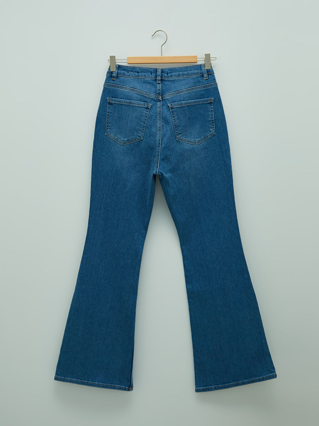 İndigo Standart Fit Cep Detaylı İspanyol Paça Kadın Rodeo Jean Pantolon-5