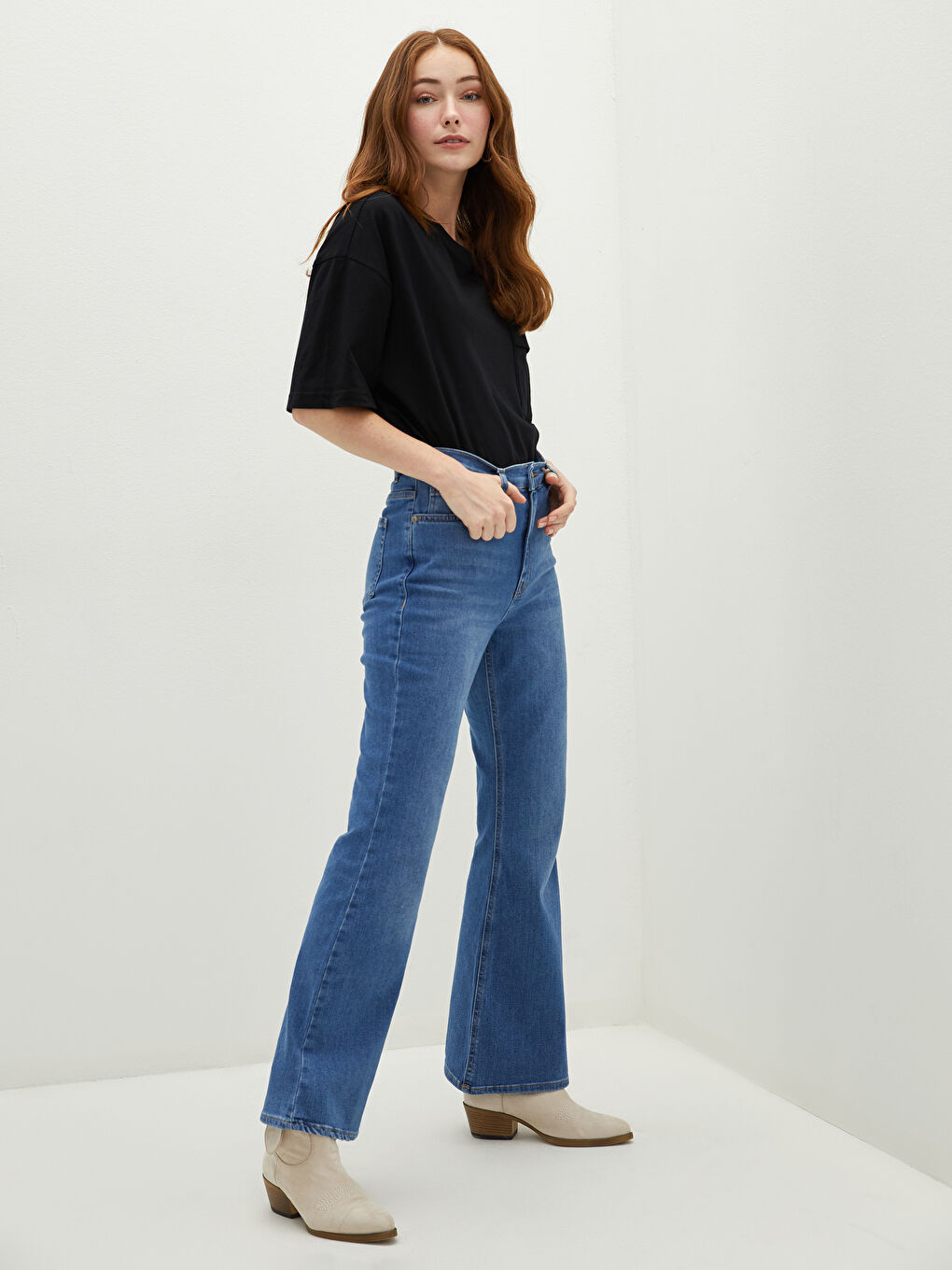 İndigo Standart Fit Cep Detaylı İspanyol Paça Kadın Rodeo Jean Pantolon-1