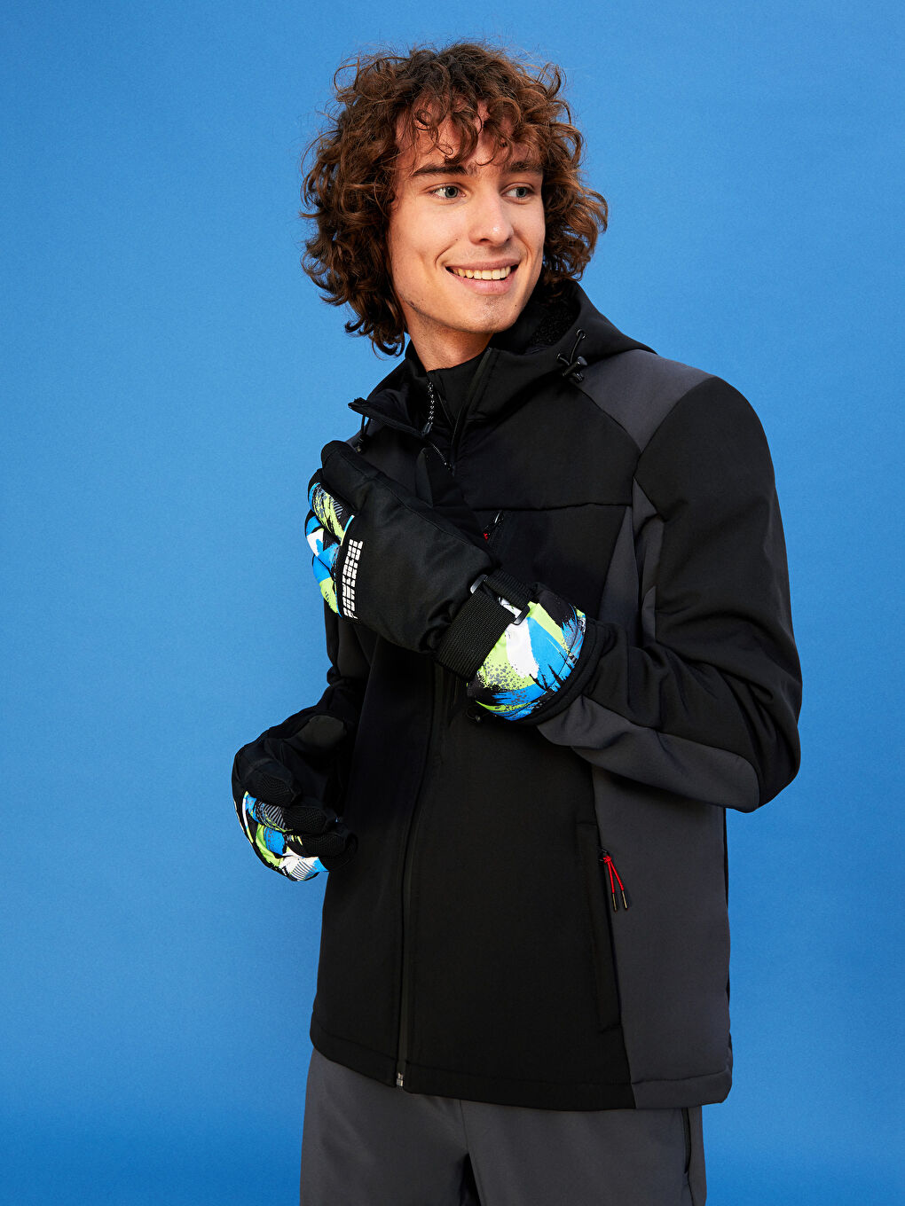 Siyah Yazı Baskılı Erkek Kar Eldiveni-1