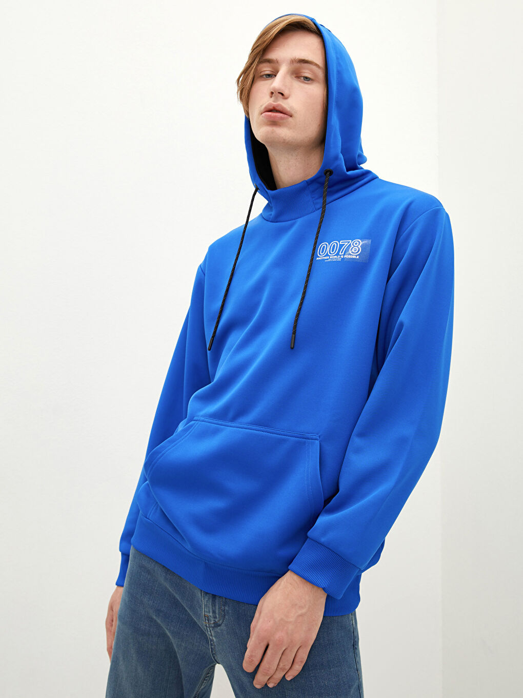 LCW Casual Orta Mavi Uzun Kollu Baskılı Erkek Hoodie