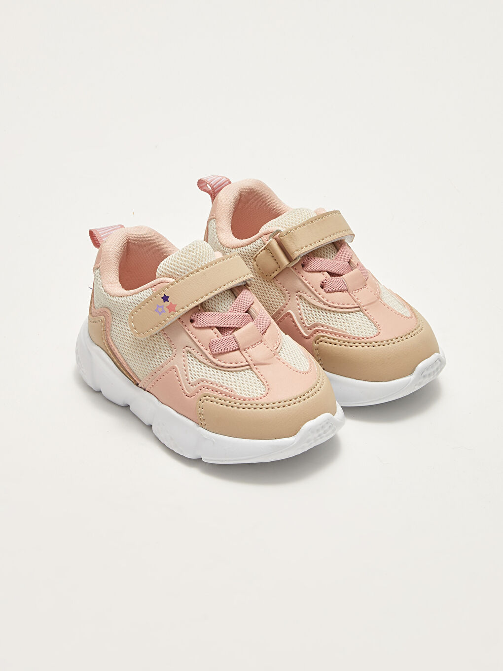 Bej Renk Bloklu Bağcık ve Cırt Cırtlı Kız Bebek Spor Ayakkabı