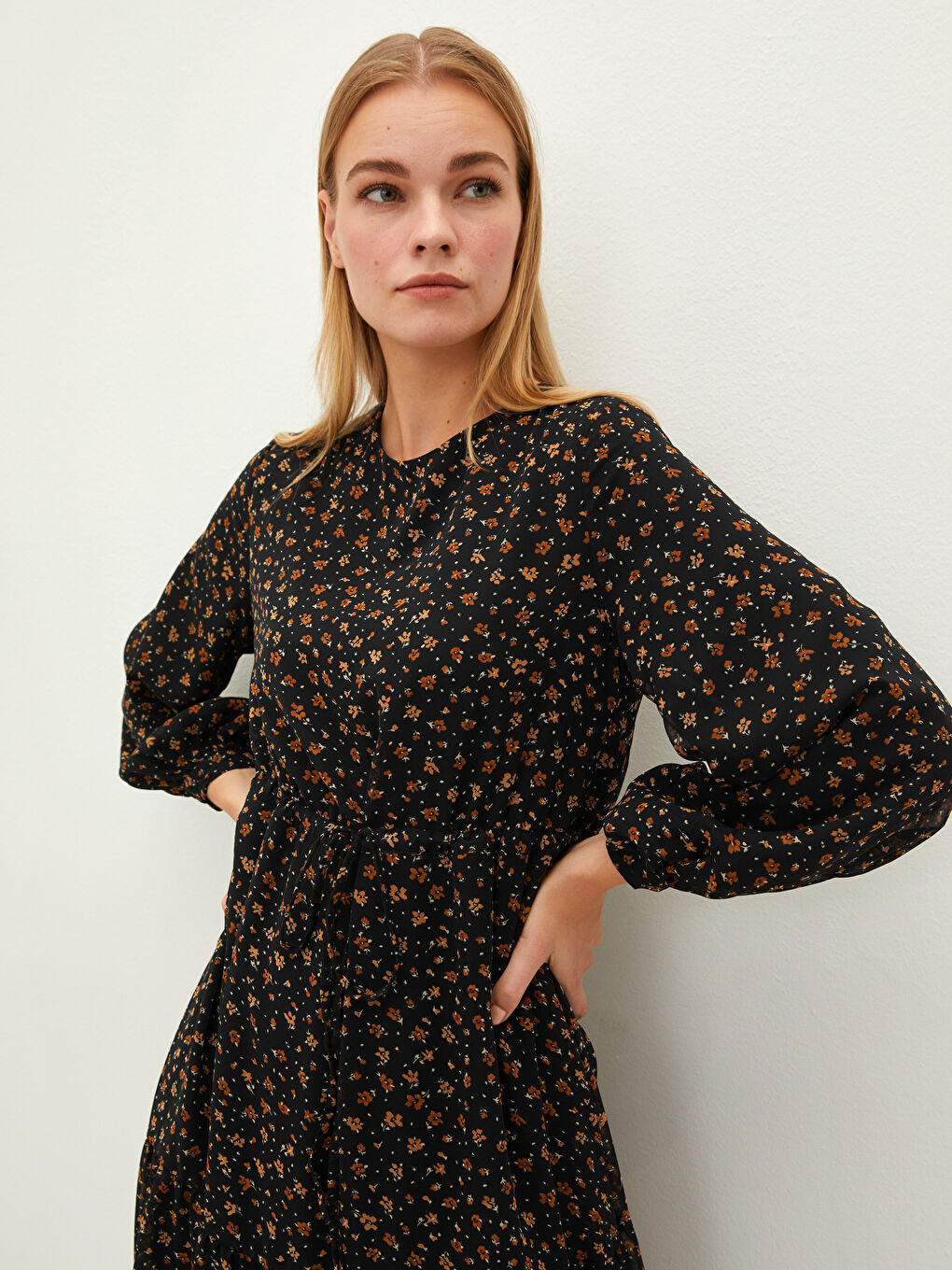 Kahverengi Bisiklet Yaka Çiçekli Uzun Kollu Kadın Şifon Elbise-3