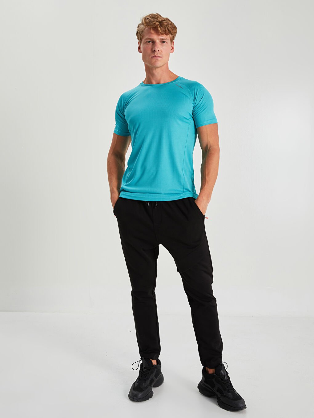 Спортивна футболка з круглим вирізом горловини, коротким рукавом та принтом для чоловіків-2