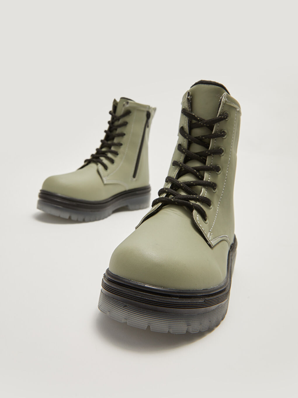 Қыздарға арналған былғарыға ұқсас жылы астарлы бау және сырмалы ілмек етік-2