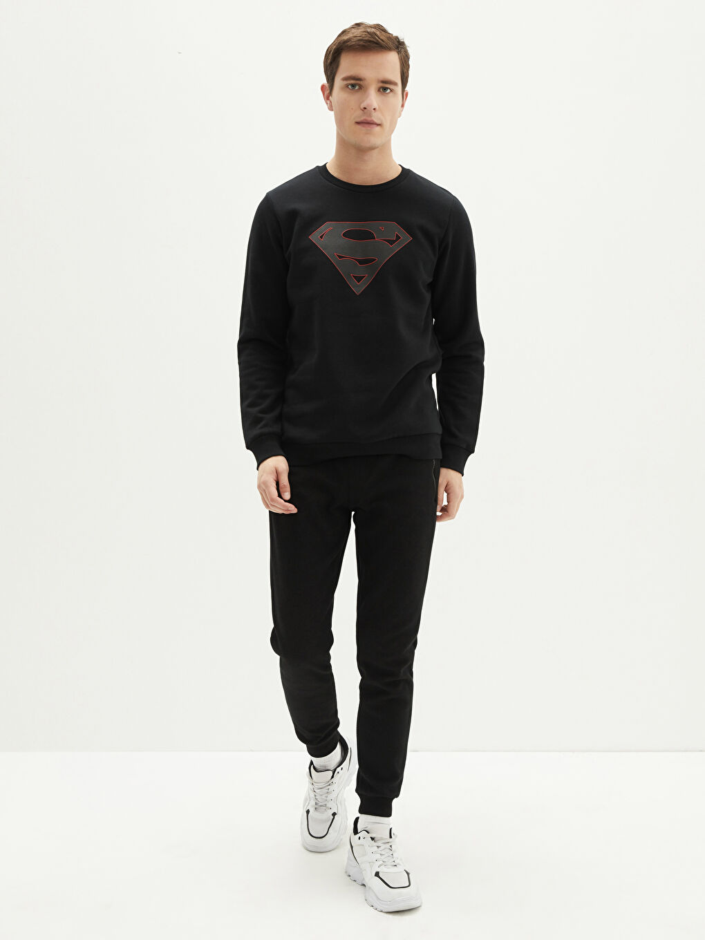 LCW Casual Yeni Siyah Bisiklet Yaka Uzun Kollu Superman Baskılı Erkek Sweatshirt - 2