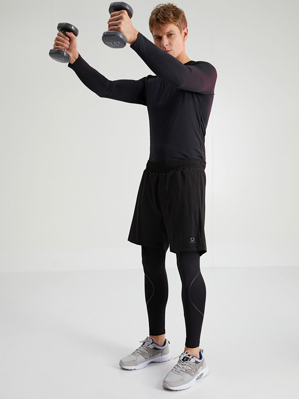 Siyah Standart Kalıp Aktif Spor Erkek Taytlı Kısa Şort