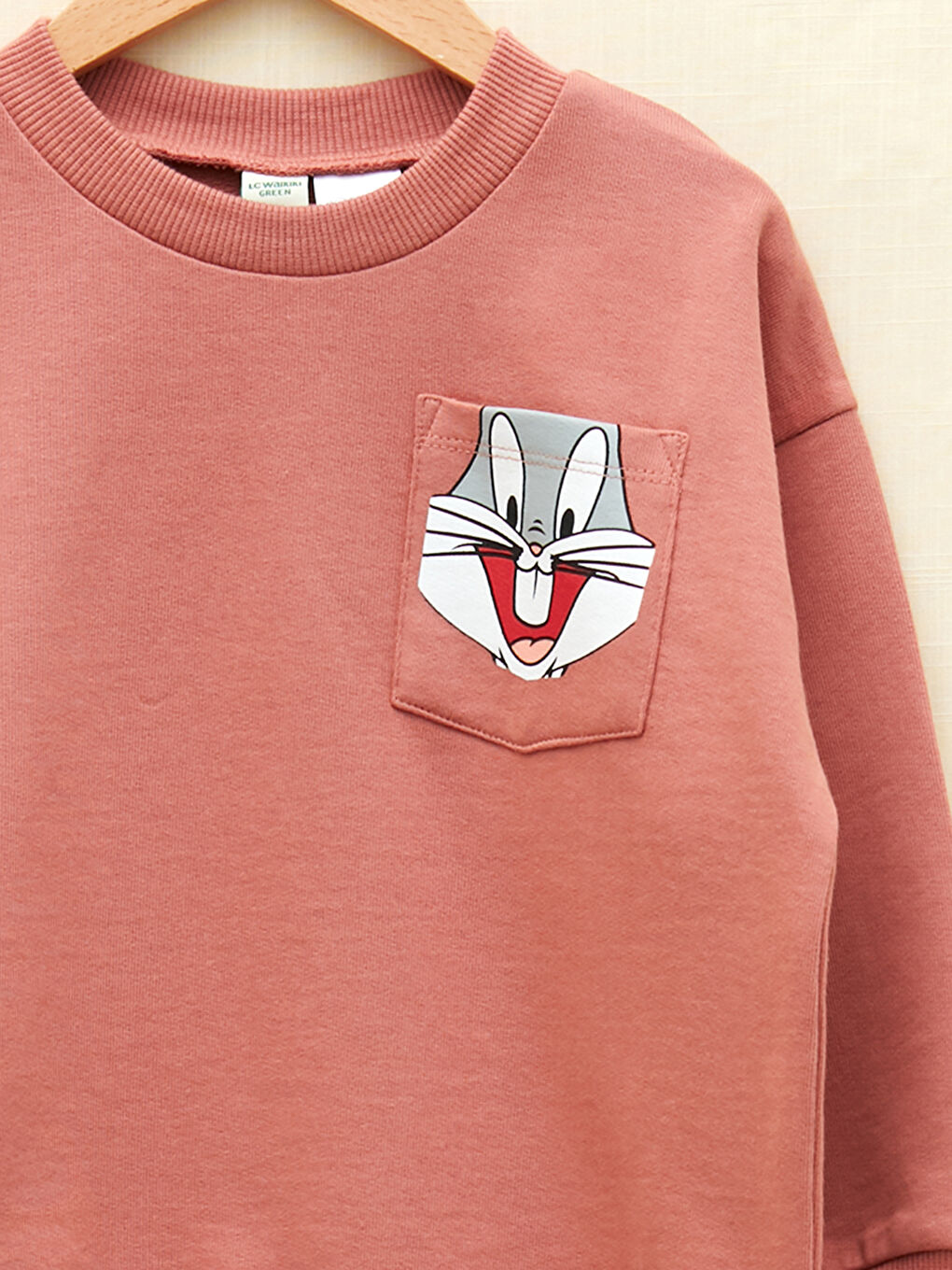 LCW baby Gülkurusu Bisiklet Yaka Uzun Kollu Bugs Bunny Baskılı Erkek Bebek Sweatshirt - 2