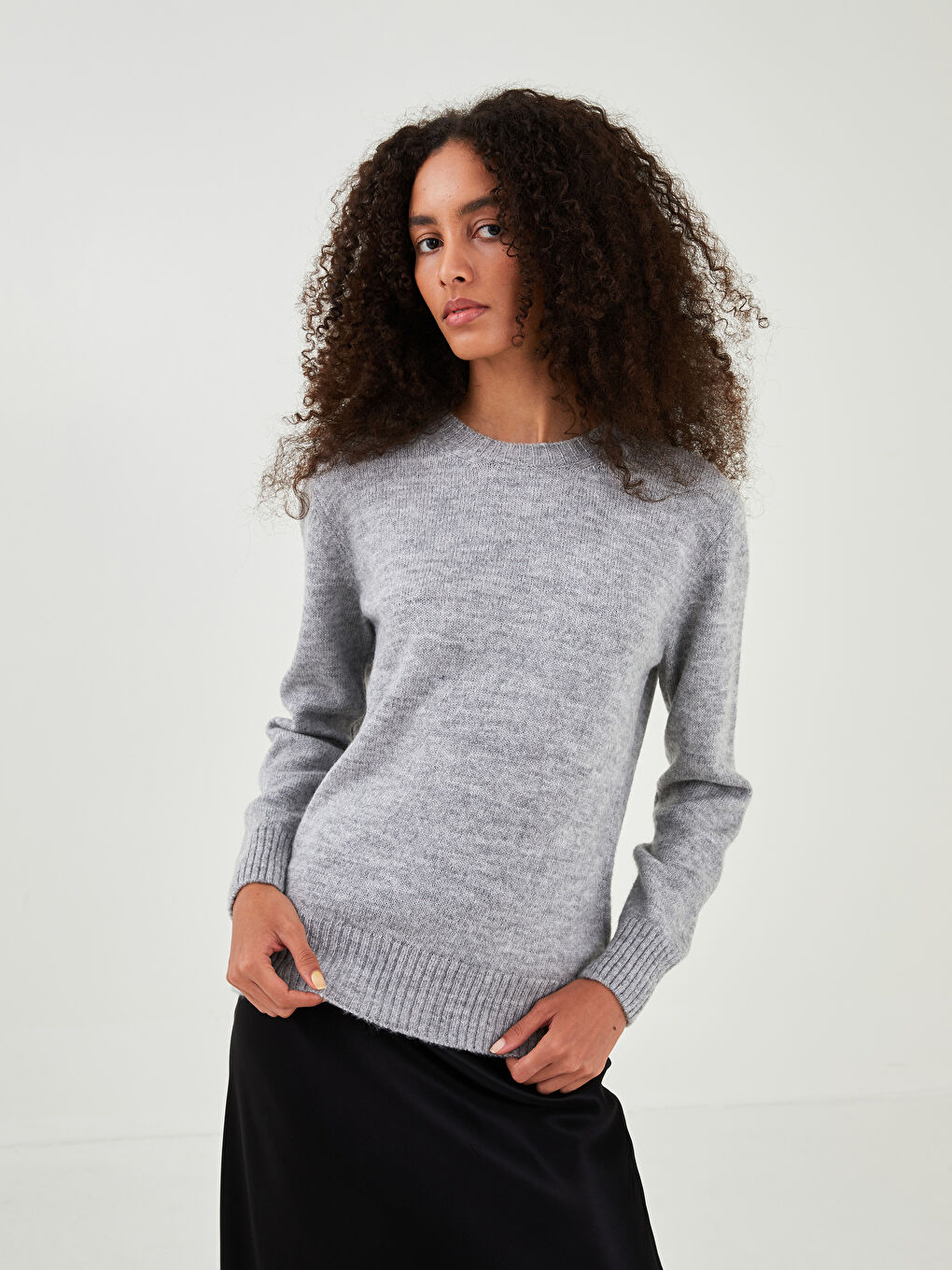 Crew Neck Plain Long Sleeve Women's Knitwear Sweater-1
