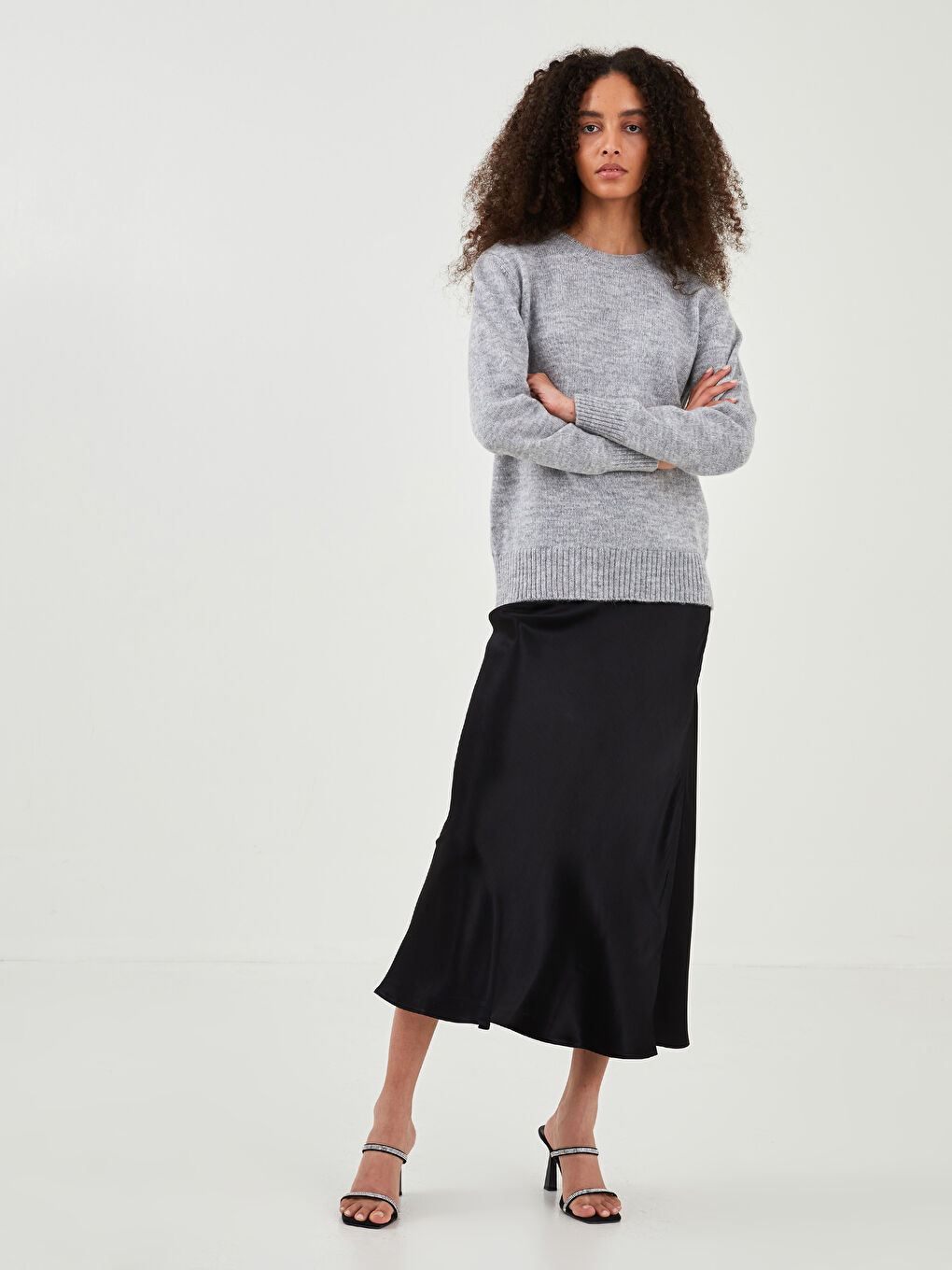 Crew Neck Plain Long Sleeve Women's Knitwear Sweater-2