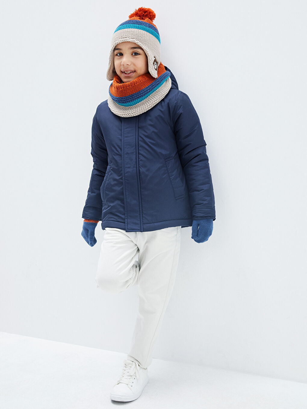 Boy Color Block Knit Beanie Gloves and Snood-2