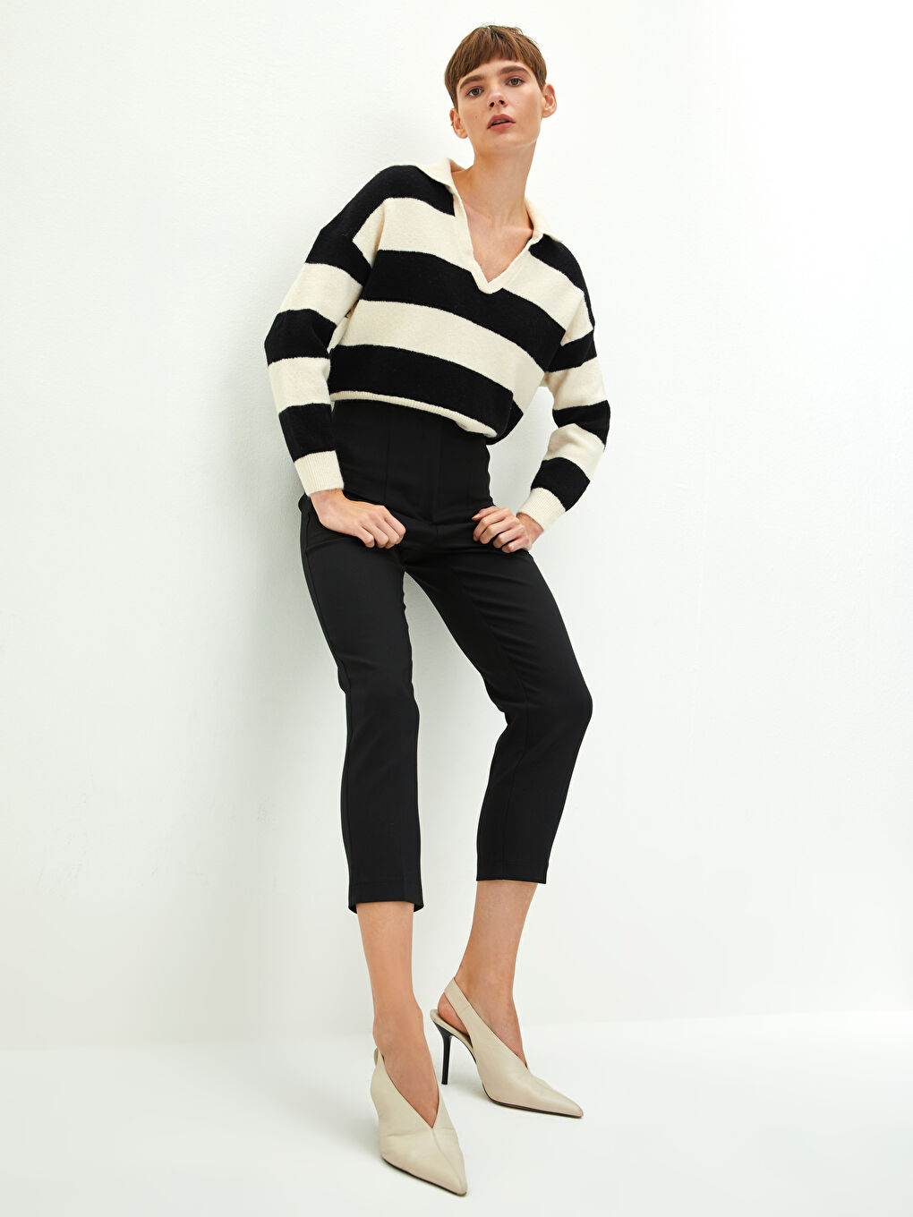 Siyah Yüksek Bel Cep Detaylı Kadın Pantolon-1