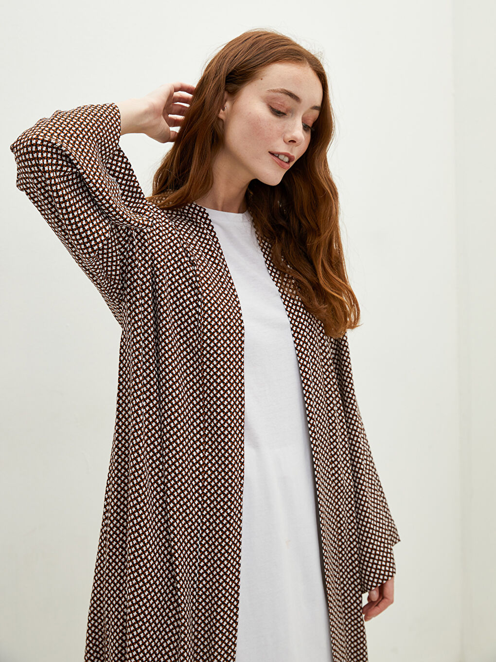 Kahverengi Şal Yaka Desenli Uzun Kollu Oversize Viskon Kadın Kimono-4