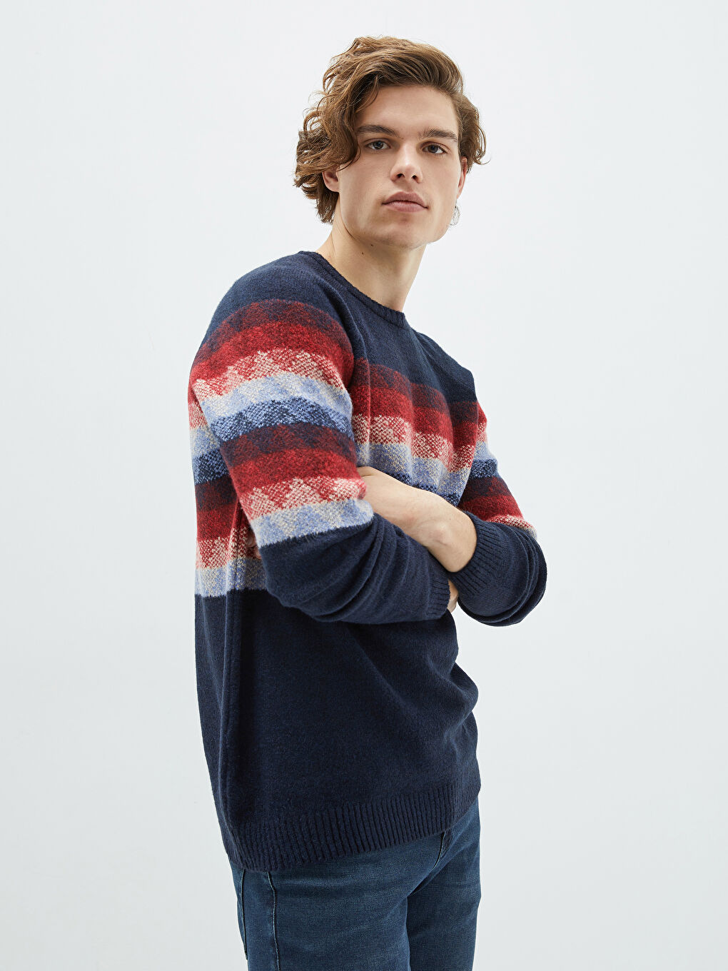 ерлерге арналған өрнекті трикотаж жемпір-1