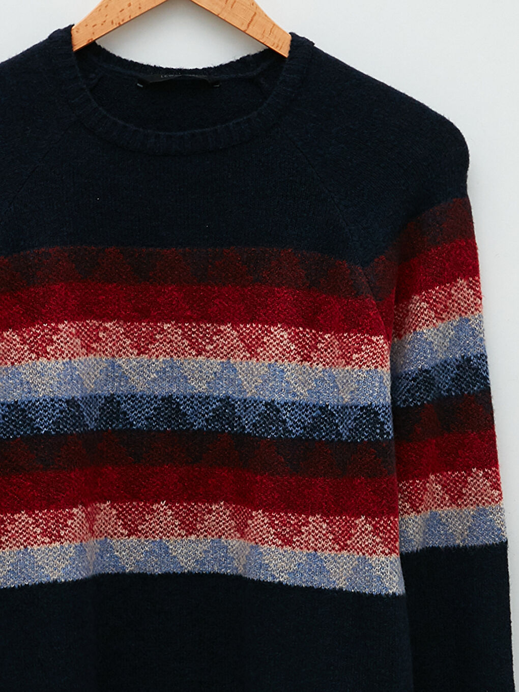 ерлерге арналған өрнекті трикотаж жемпір-7