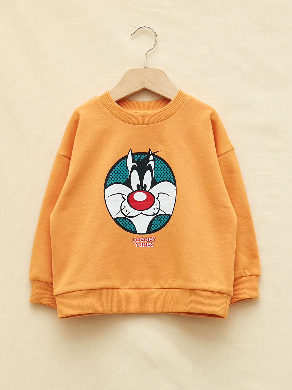 LCW baby Koyu Sarı Bisiklet Yaka Uzun Kollu Looney Tunes Baskılı Erkek Bebek Sweatshirt