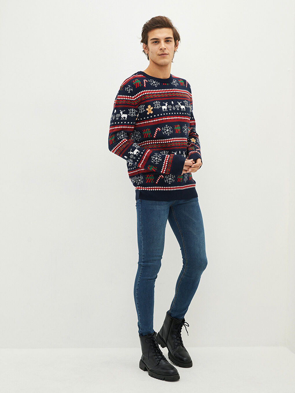 Crew Neck Christmas Themed Long Sleeve Printed Men's Sweater-3