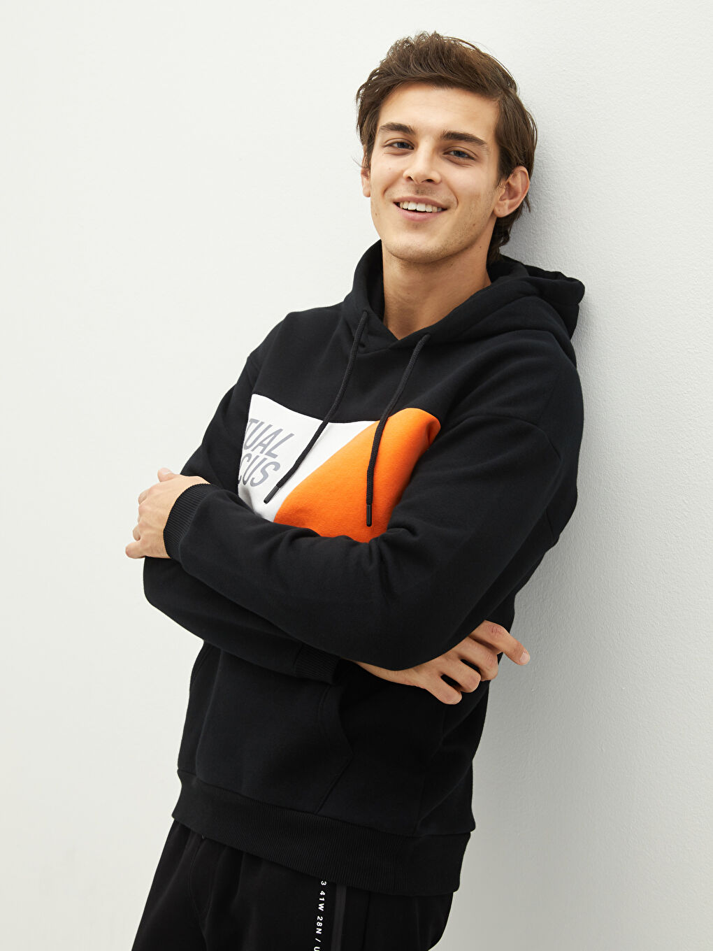 Siyah Uzun Kollu Renk Bloklu Erkek Kalın Hoodie-1