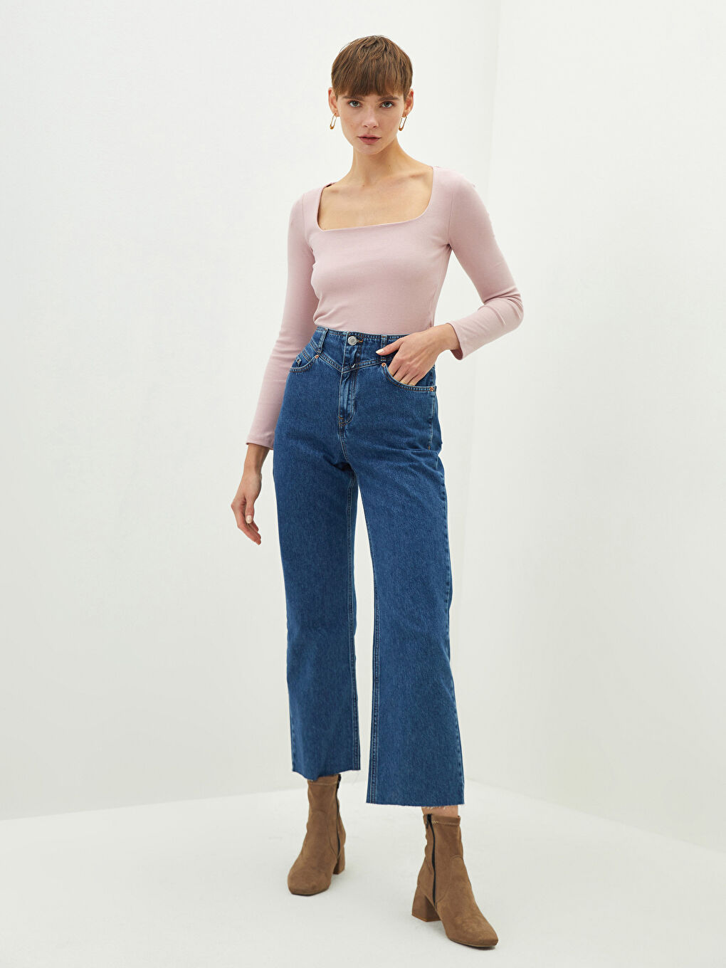 T-shirt en Coton à Manches Longues Droites avec Col Carré pour Femmes-3