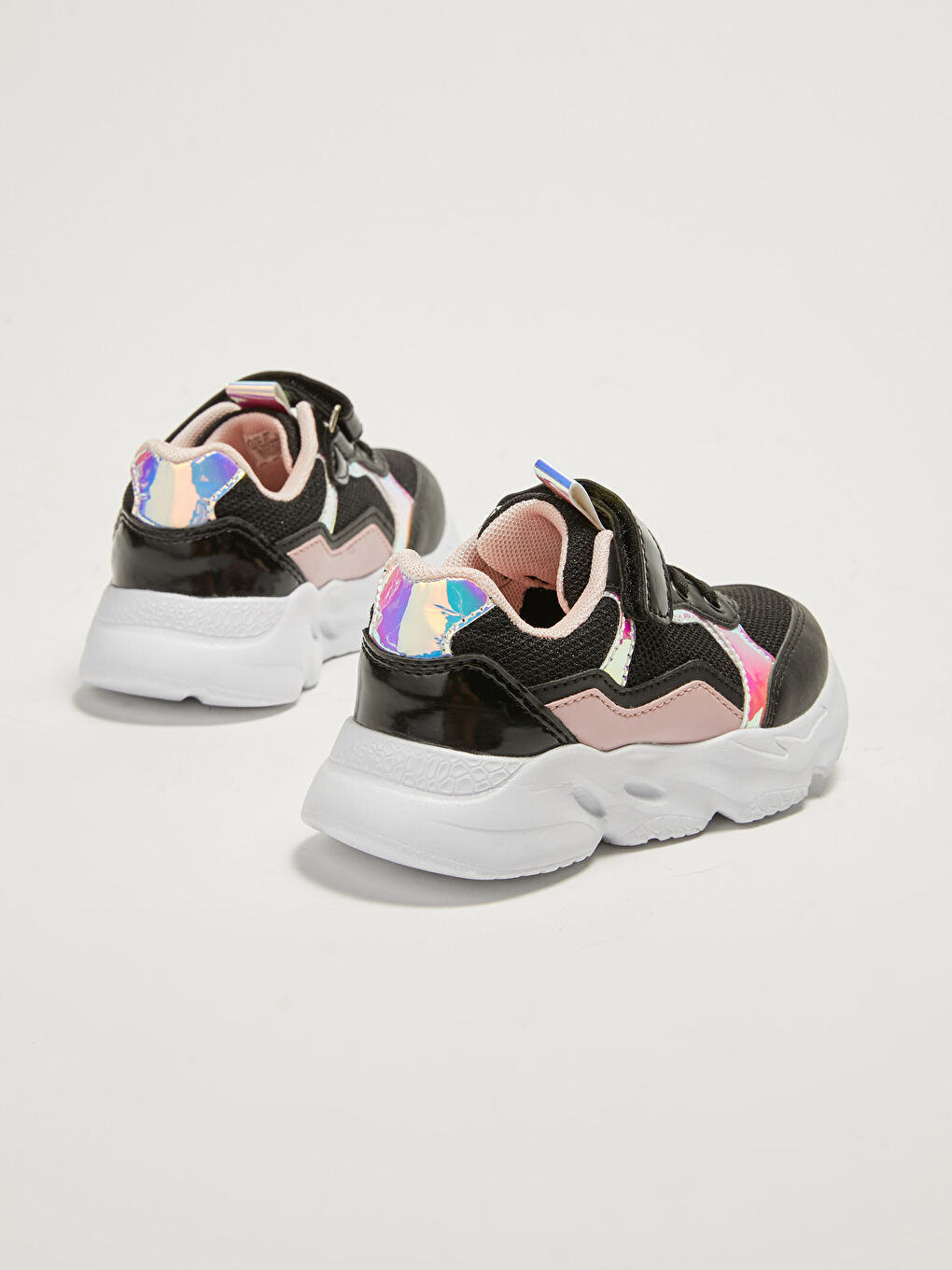 Mesh Detailed Thick Sole Girls Sports Shoes-3