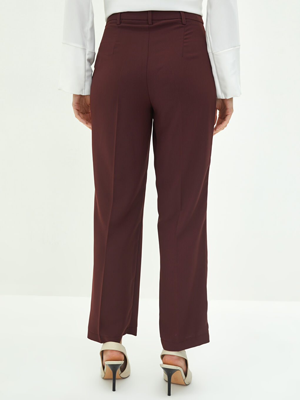 Pembe Standart Fit Düz Cep Detaylı Kadın Pantolon-3