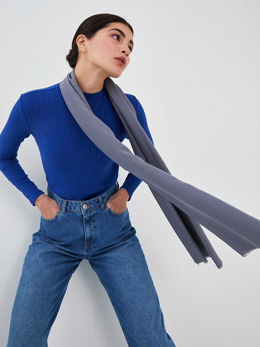 وشاح سادة للسيدات