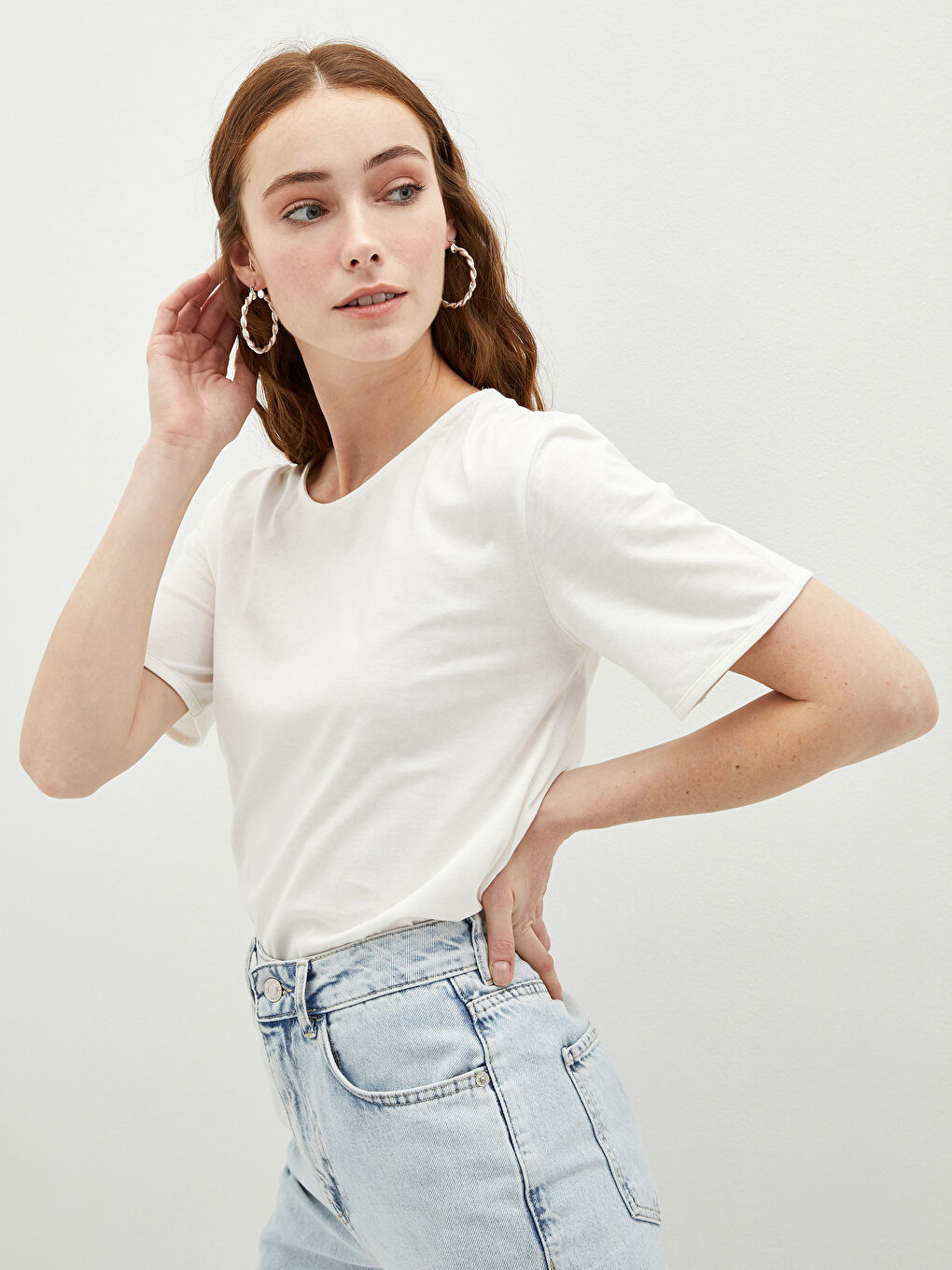 LCWAIKIKI Basic Rundhalsausschnitt Gerade Kurzarm Baumwolle T-Shirt für Damen -W1DV09Z8-FEW