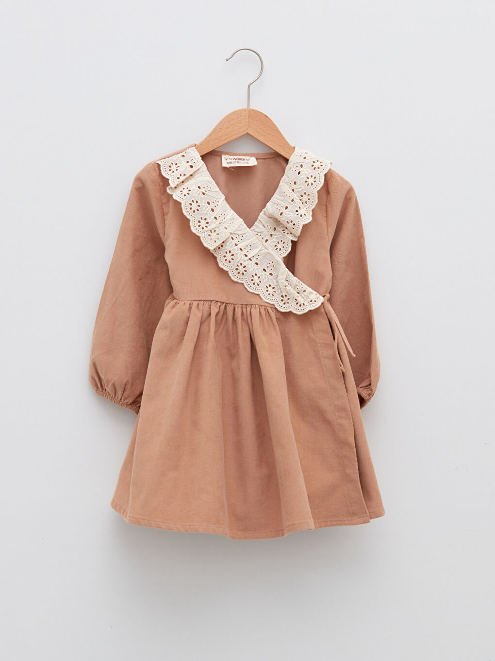 Kahverengi Dantel Fırfır Detaylı V Yaka Uzun Kollu Kadife Kız Bebek Elbise-3