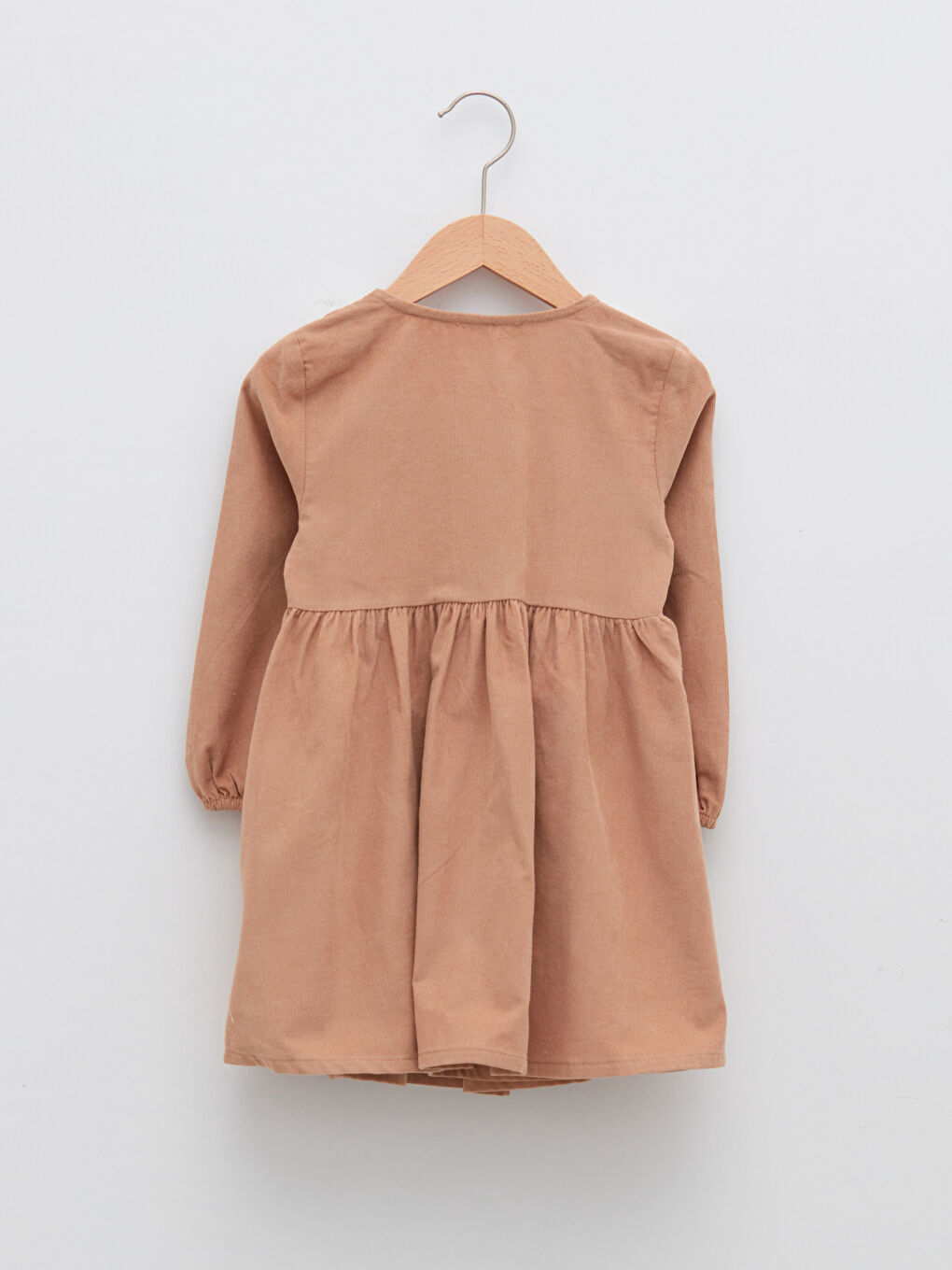 Kahverengi Dantel Fırfır Detaylı V Yaka Uzun Kollu Kadife Kız Bebek Elbise-4