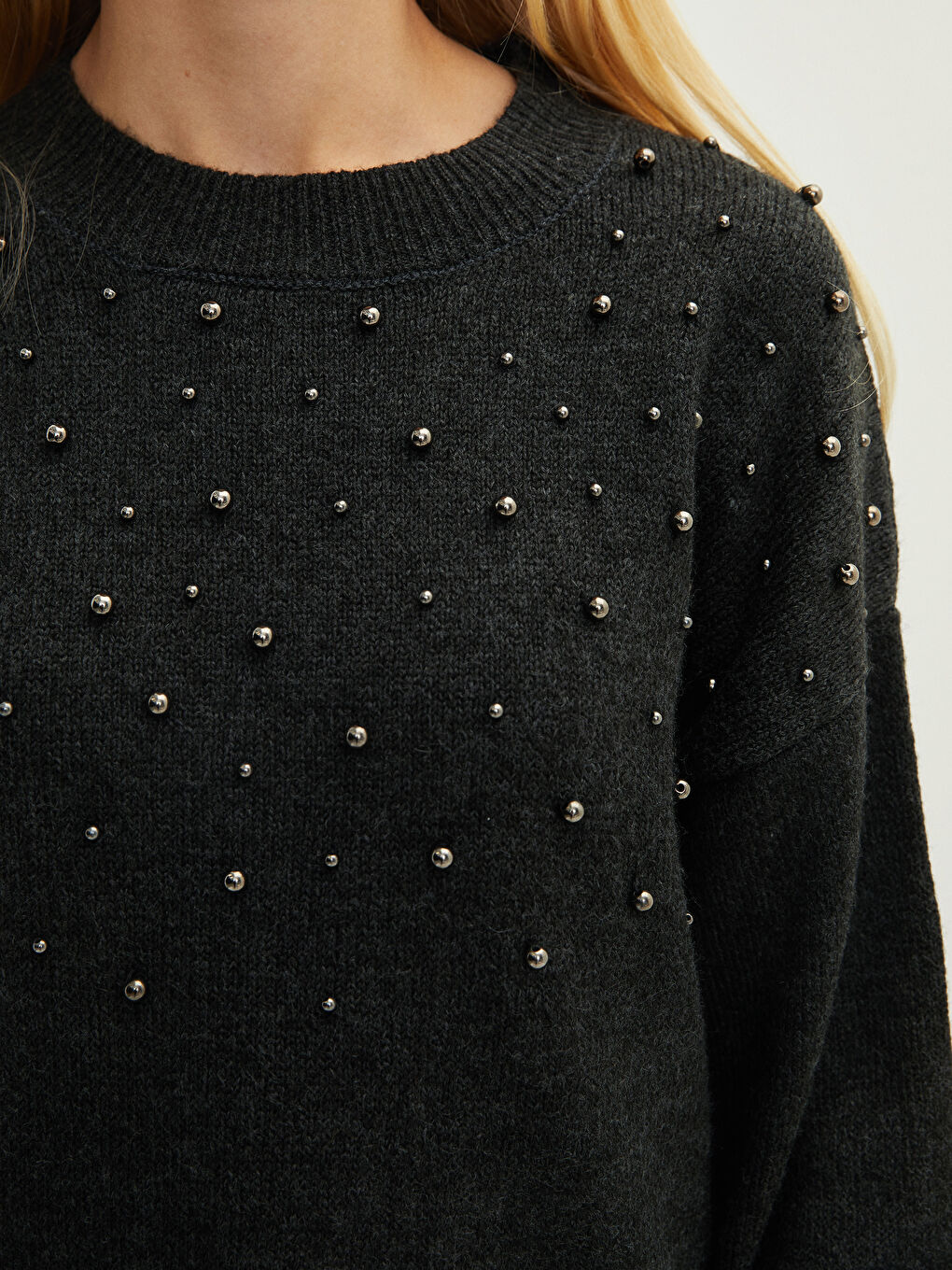 Crew Neck Embellished Women's Knitwear Sweater-5