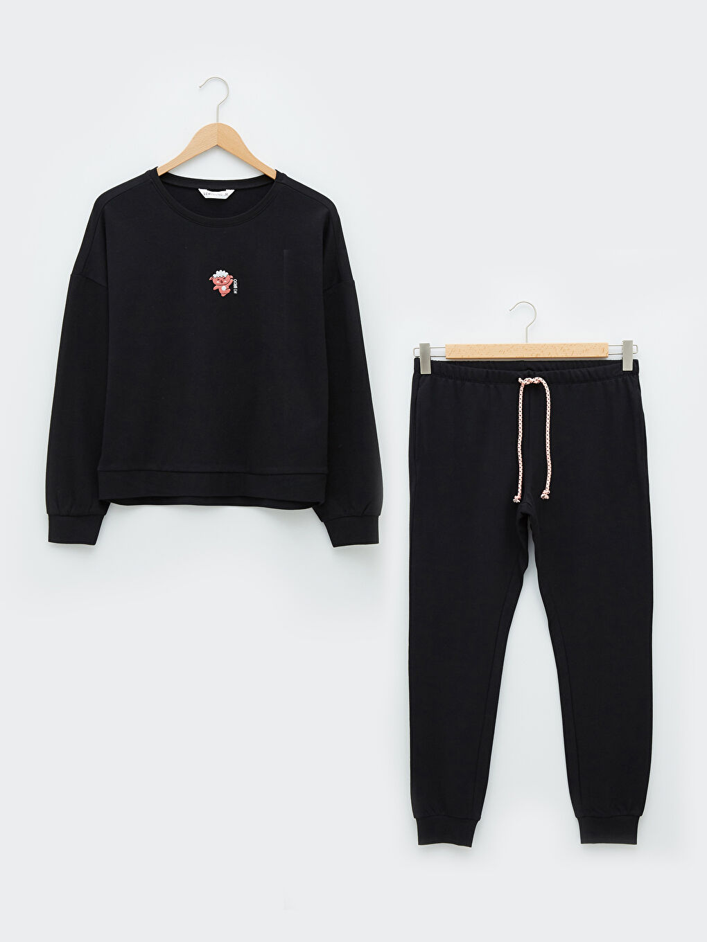 Siyah Bisiklet Yaka Nakışlı Uzun Kollu Kadın Pijama Takımı-5