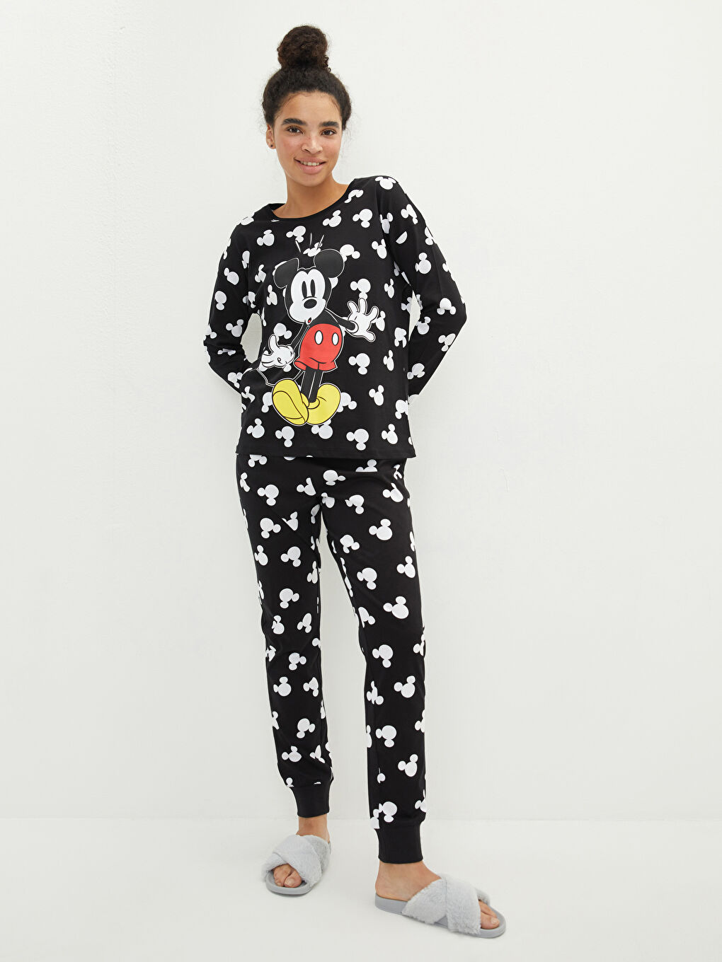 Crew Neck Mickey Mouse Printed Long Sleeve Cotton Women's Pajama Set-1