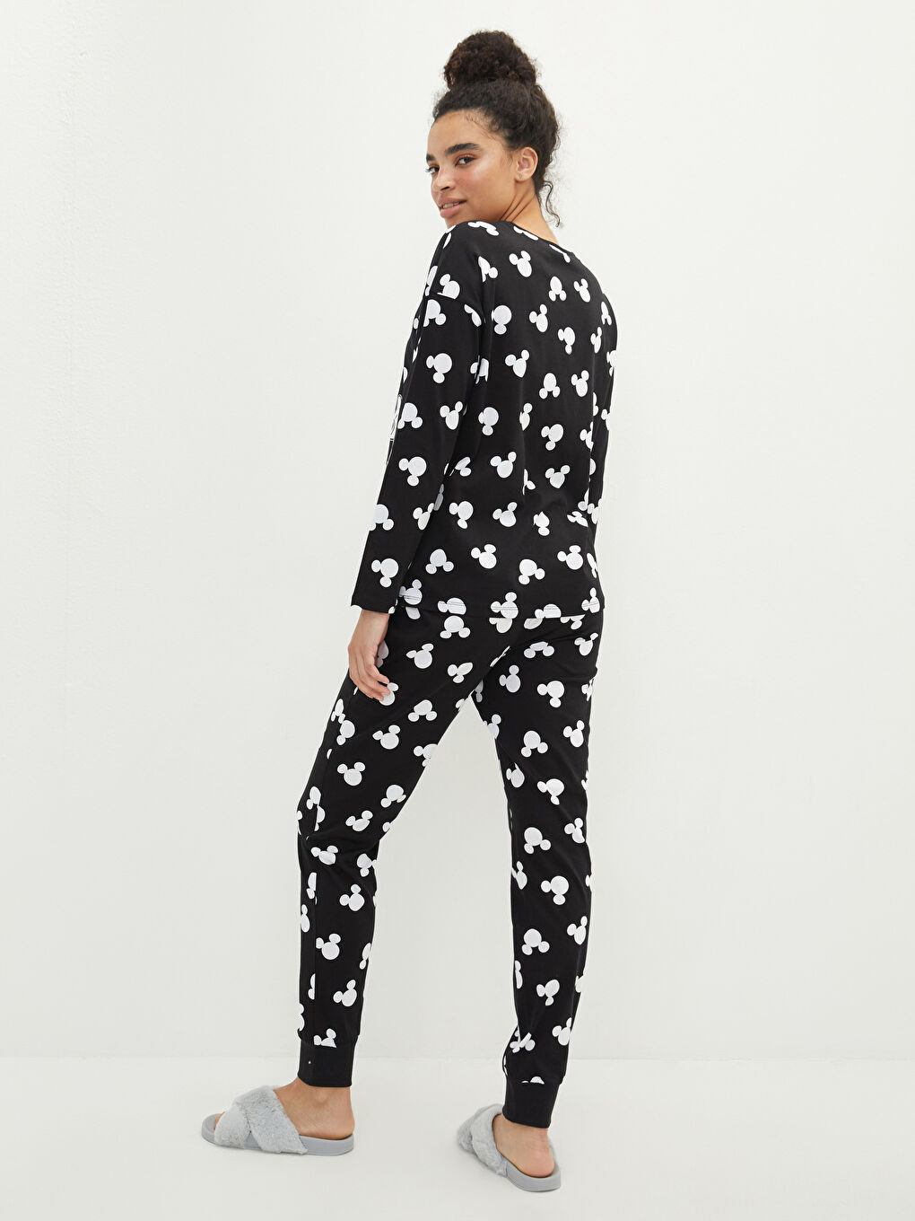 Crew Neck Mickey Mouse Printed Long Sleeve Cotton Women's Pajama Set-4