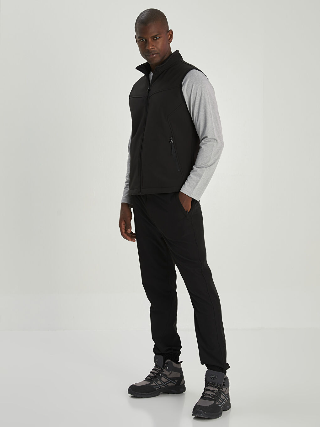 Siyah Standart Kalıp Erkek Pantolon-1