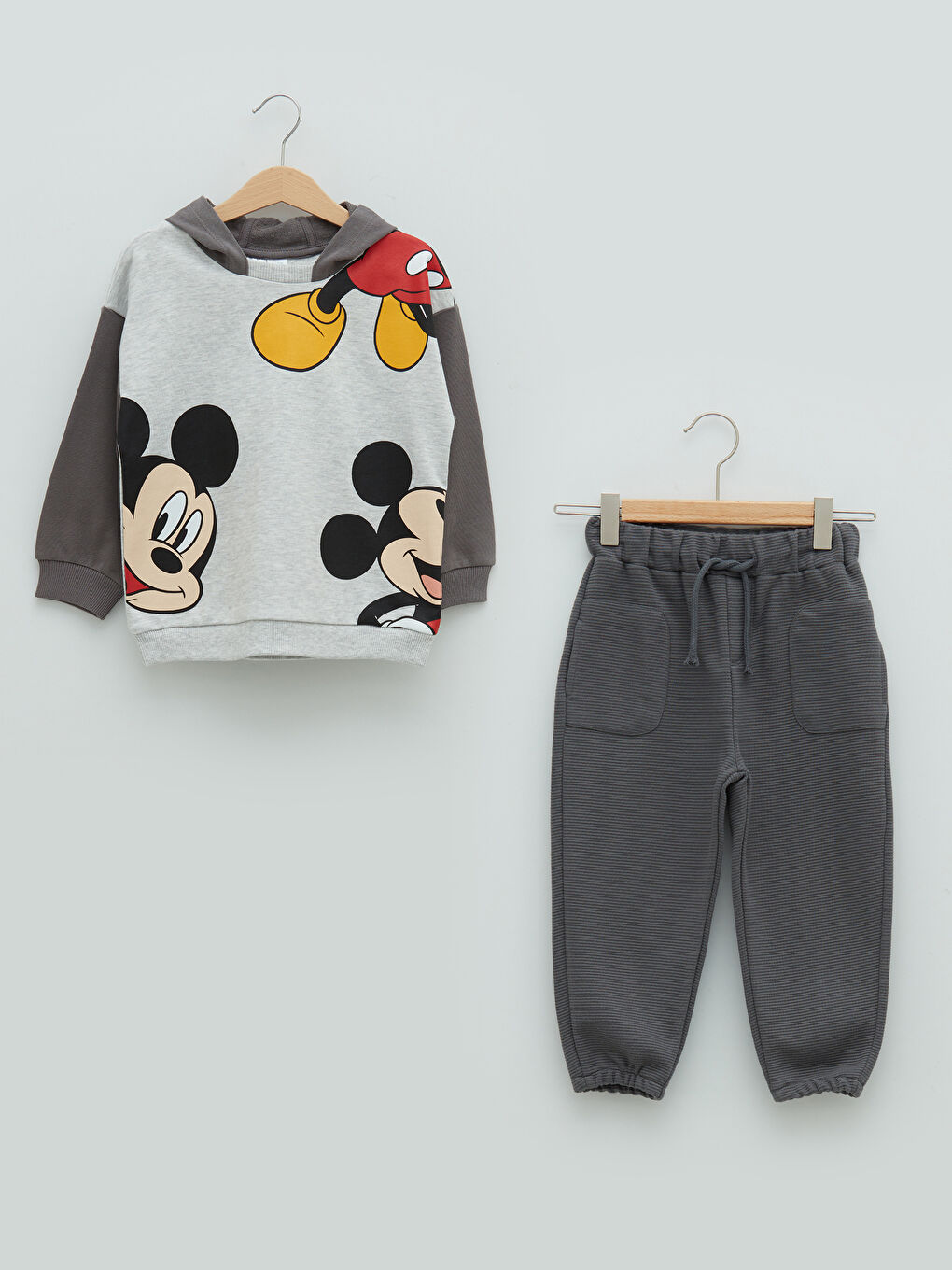 LCW baby Hooded Long Sleeve Mickey Mouse Printed Baby Boy Sweatshirt and Jogger Pants 2-Pack -W1EA40Z1-CX8