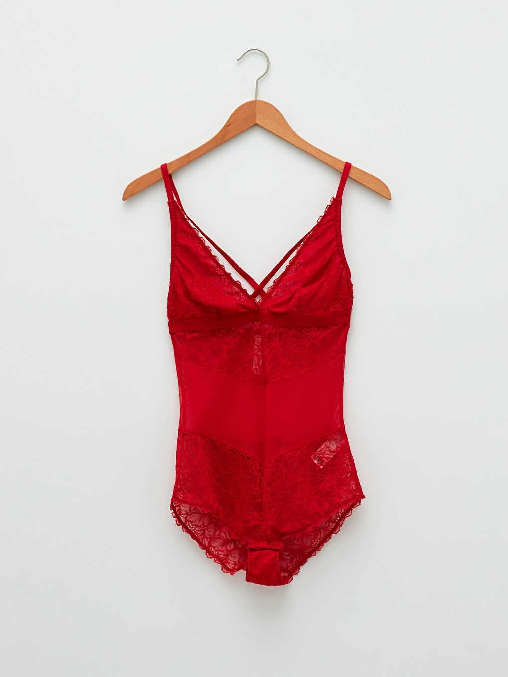 LCW DREAM V-Neck Embroidered Strap Studded Body -W1EB19Z8-KYT